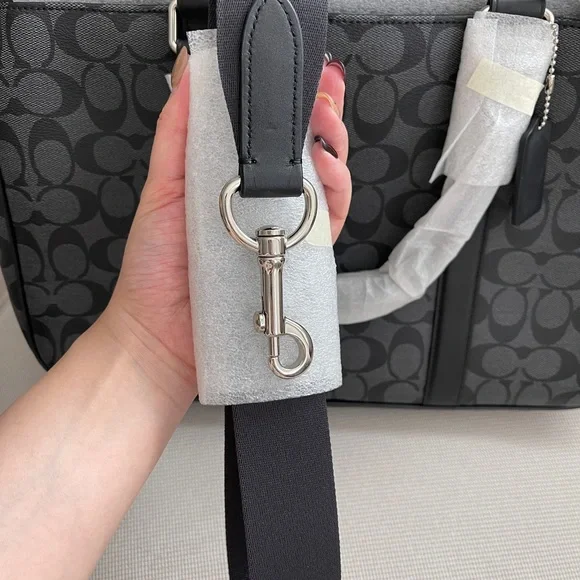 Coach F54803 Men's Signature Slim Brief Bag